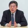 品田 義弥 氏